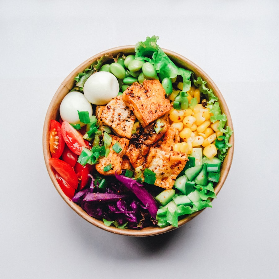 A lunch bowl